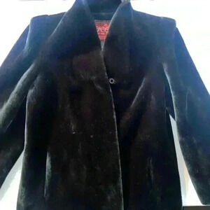 Vintage 1980’s Sassoon dark brown faux fur coat